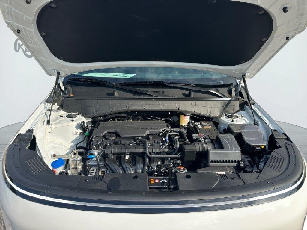 2027 Hyundai Kona SE