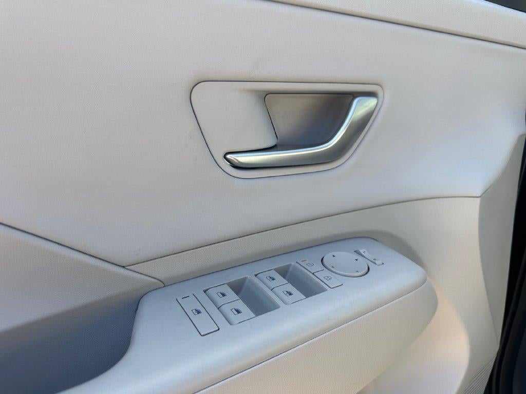 2027 Hyundai Kona SEL Premium
