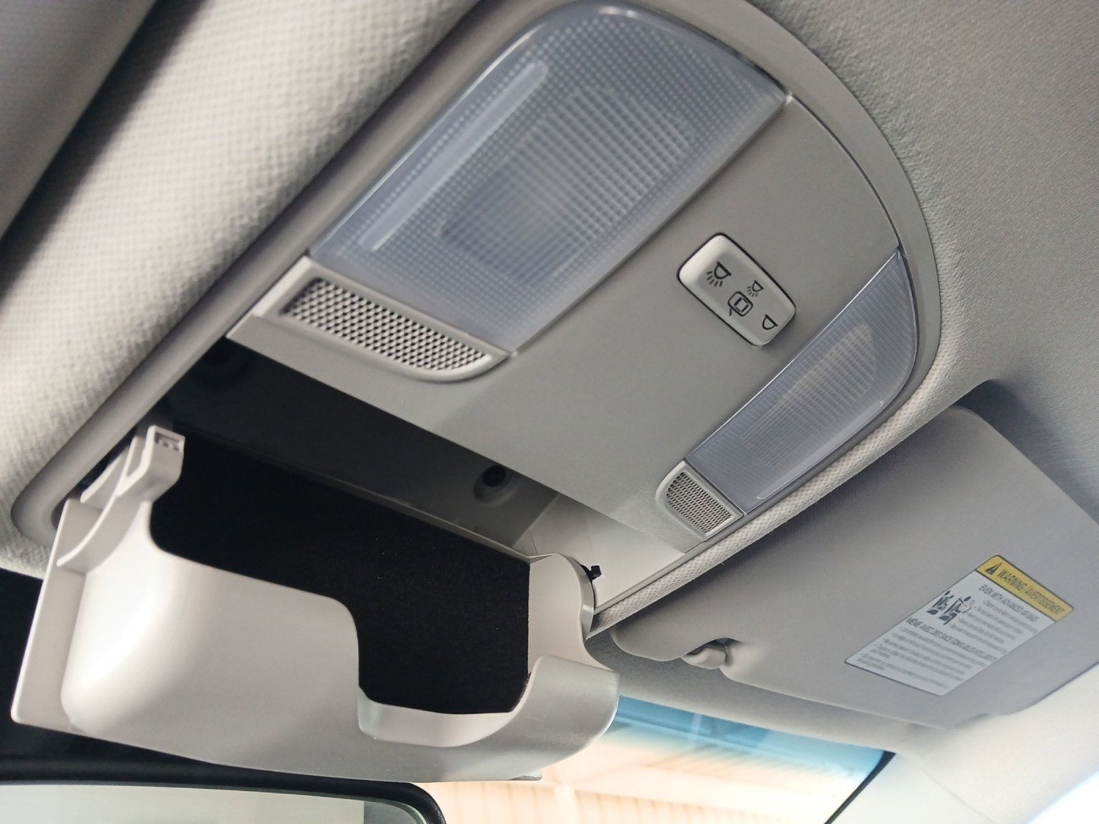 2022 Hyundai Kona SEL W/ SMART KEY AND PUSH START