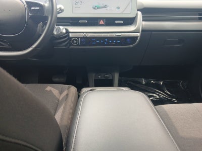 2024 Hyundai IONIQ 5 SE W/ REGENERATIVE BRAKING & BACK-UP CAMERA
