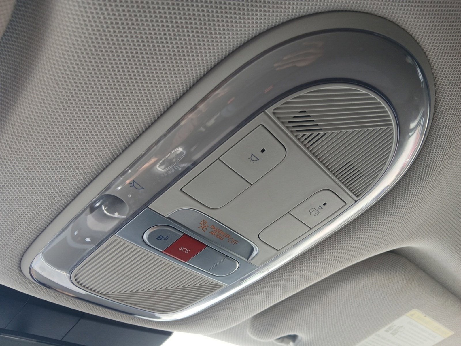 2024 Hyundai IONIQ 5 SE W/ REGENERATIVE BRAKING & BACK-UP CAMERA