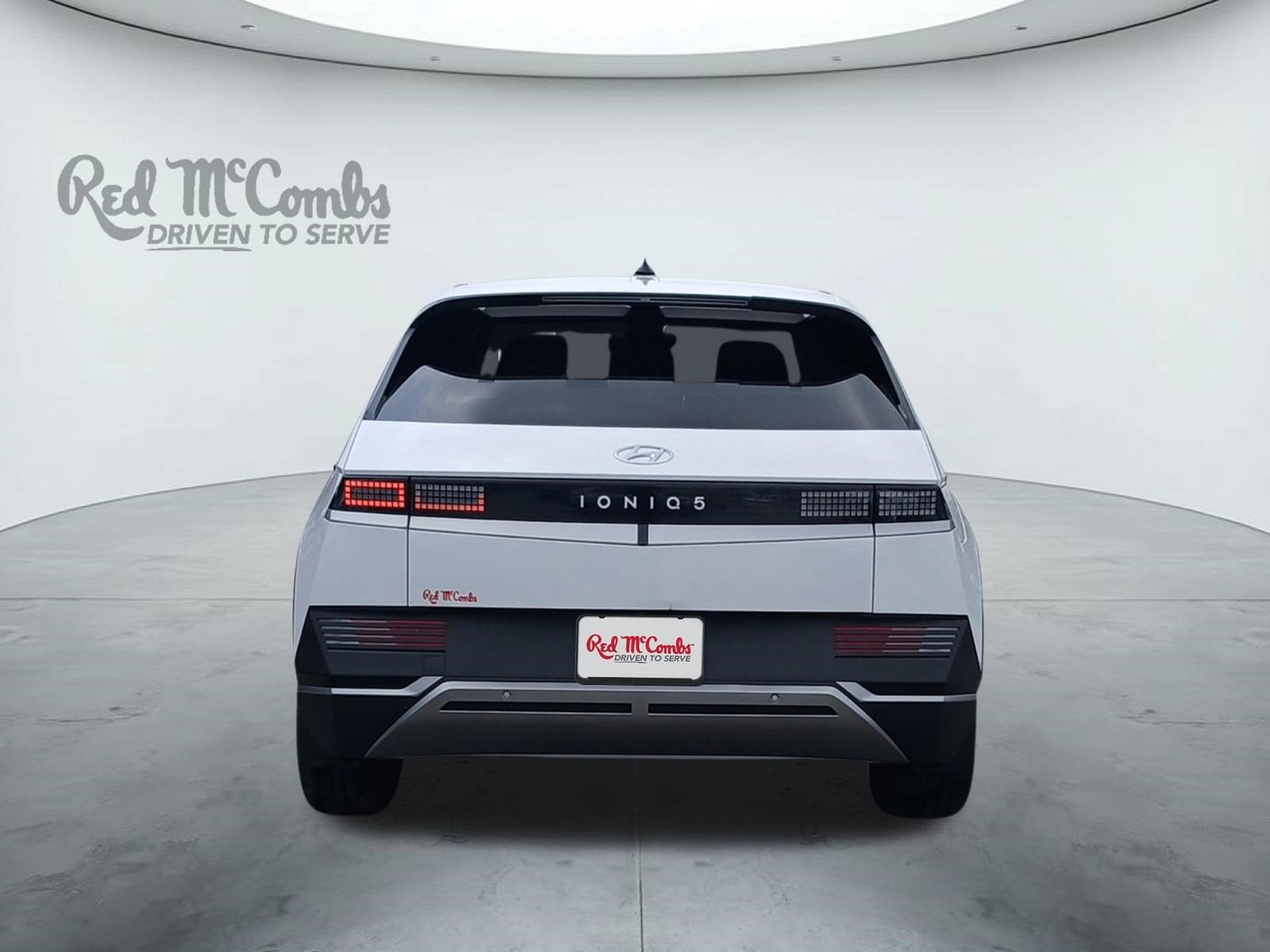2024 Hyundai IONIQ 5 SE W/ REGENERATIVE BRAKING & BACK-UP CAMERA