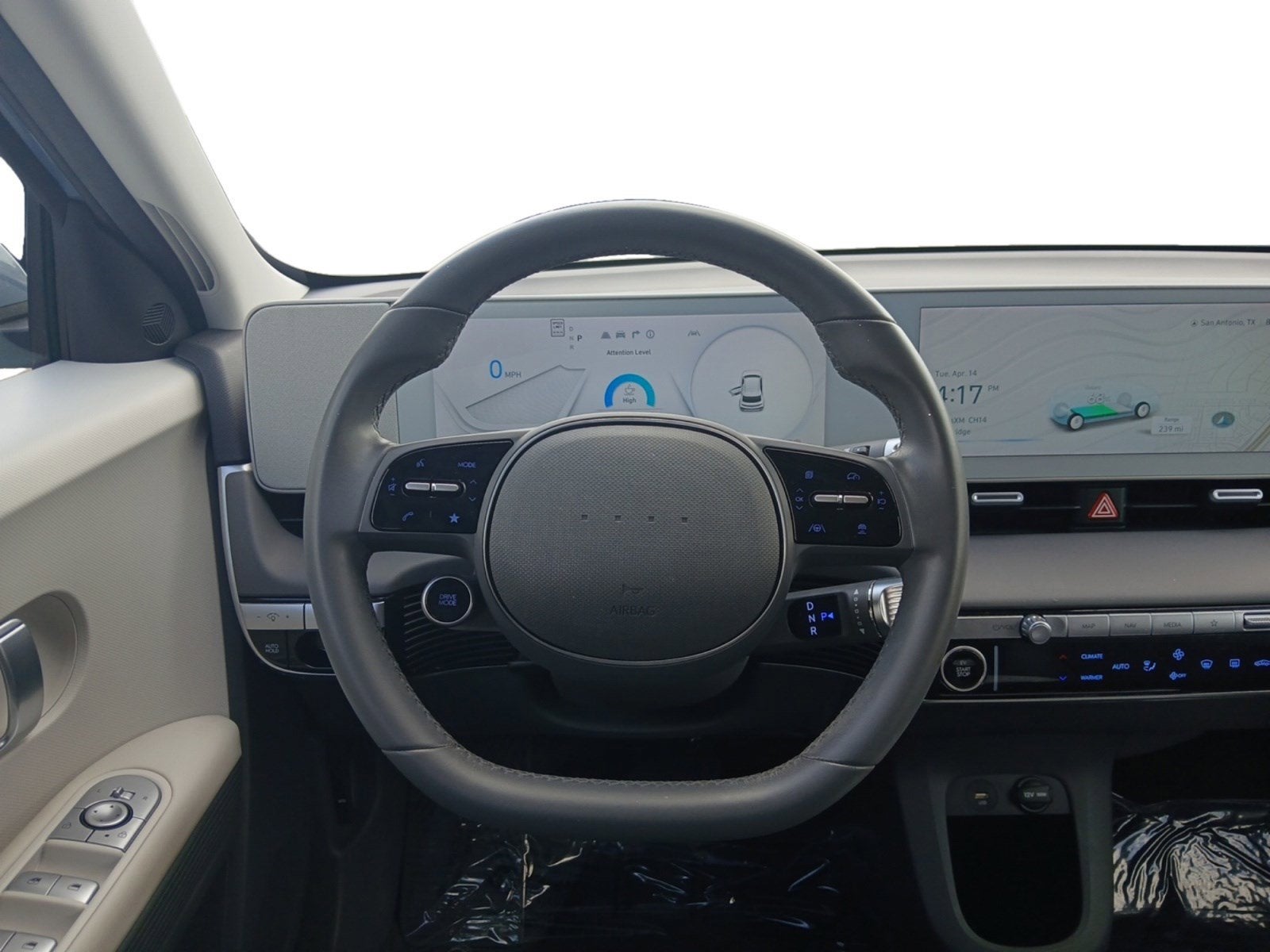 2024 Hyundai IONIQ 5 SE W/ GPS NAVIGATION & BACK-UP CAMERA