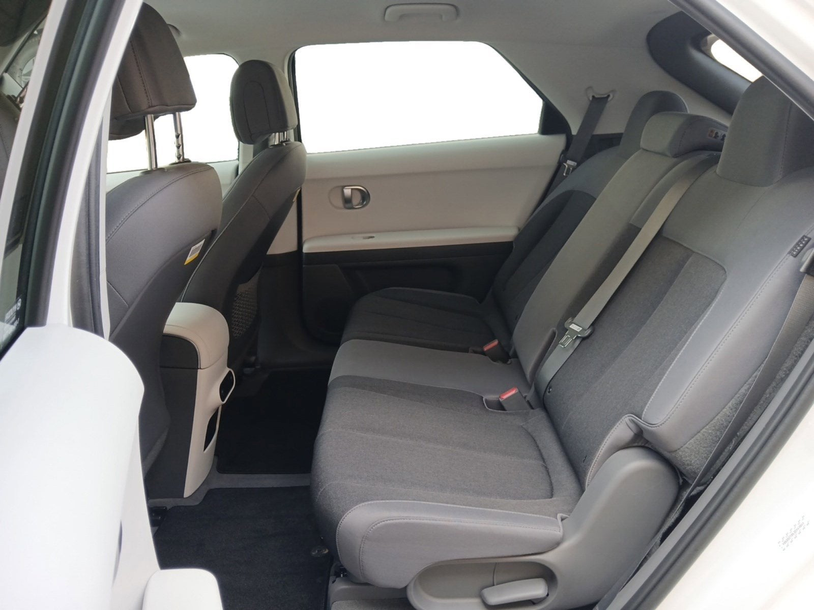 2024 Hyundai IONIQ 5 SE