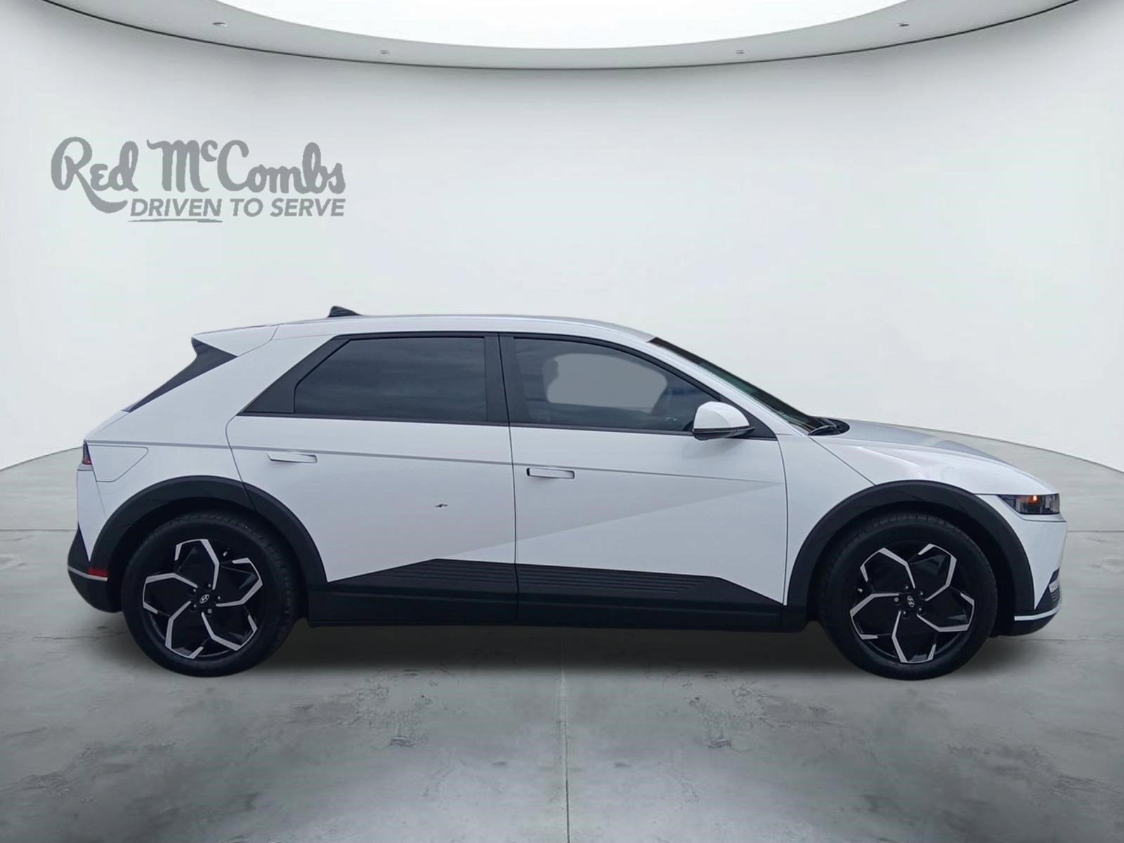 2024 Hyundai IONIQ 5 SEL W/ SMART CRUISE CONTROL & HEATED SEATS