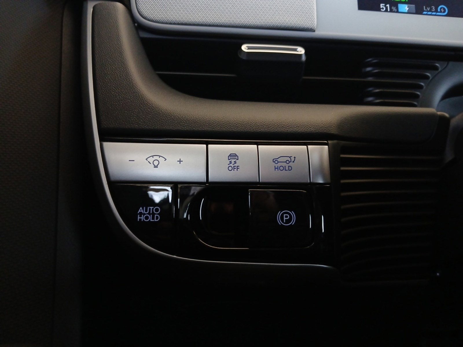 2024 Hyundai IONIQ 5 SEL W/ SMART CRUISE CONTROL & BACKUP CAMERA