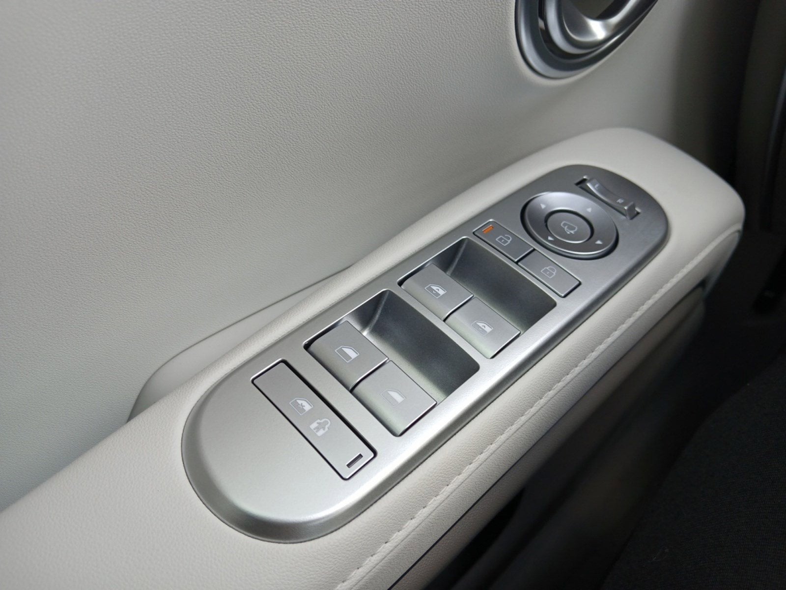 2026 Hyundai Palisade SEL Premium 8 Passenger WITH BLIND-SPOT MONITOR