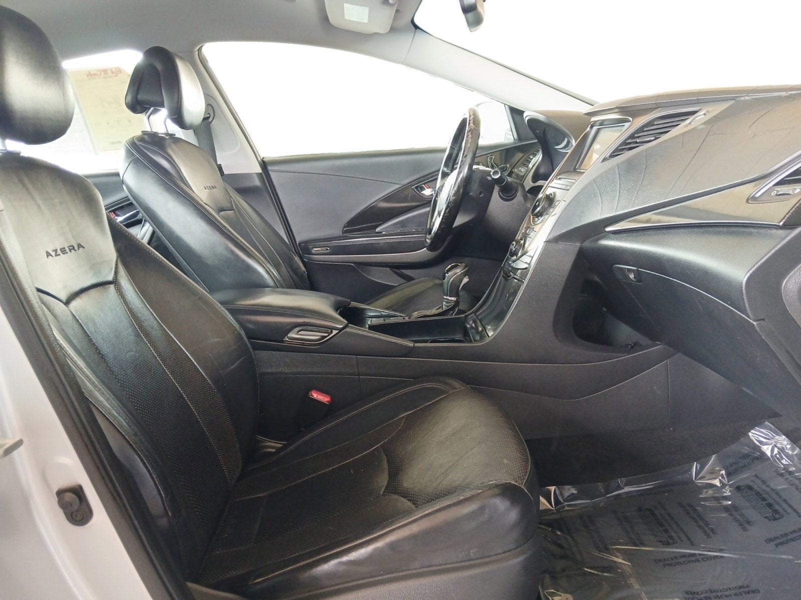 2012 Hyundai Azera Base W/ BACK UP CAMERA & NAVIGATION