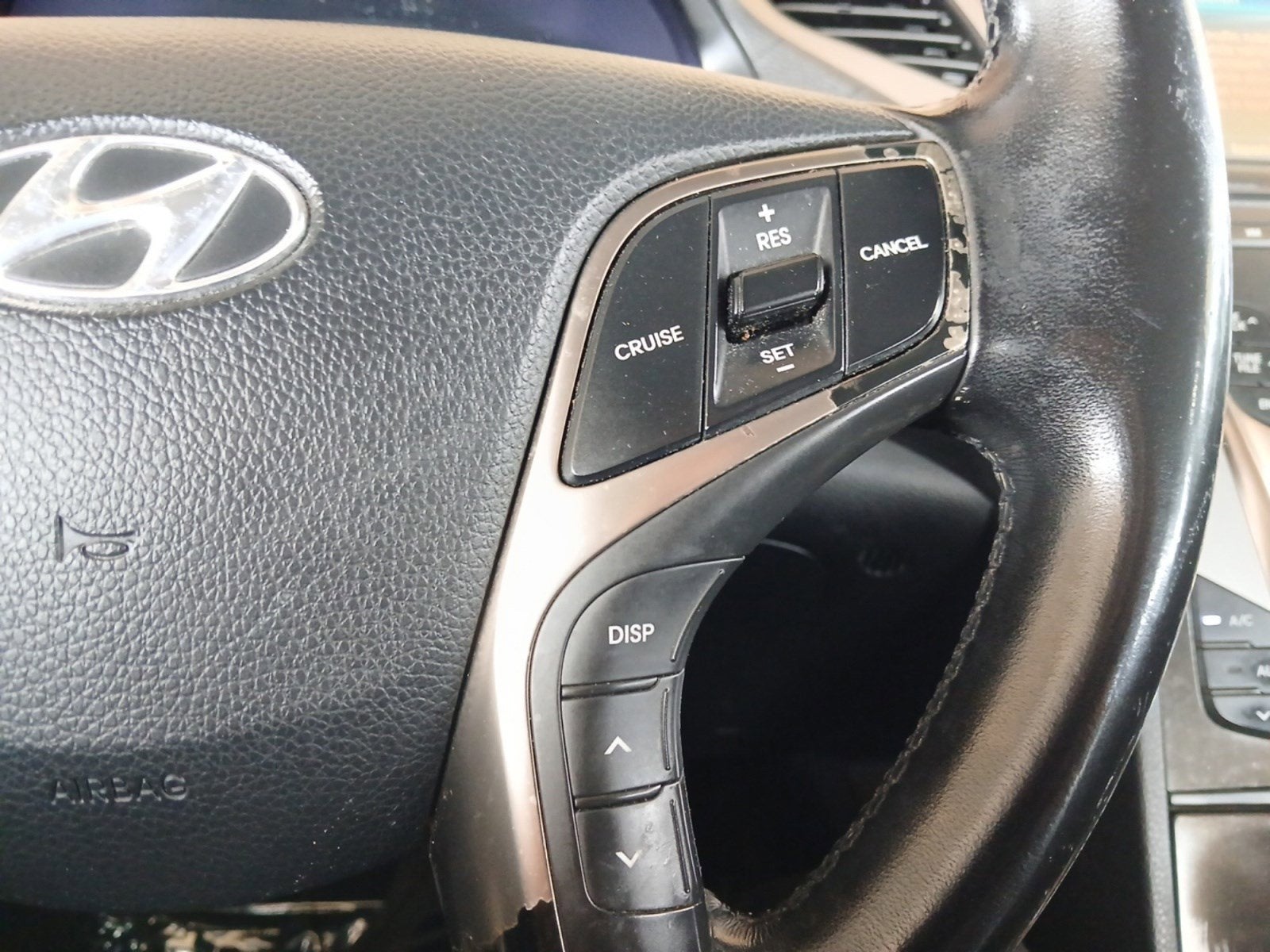 2012 Hyundai Azera Base W/ BACK UP CAMERA & NAVIGATION