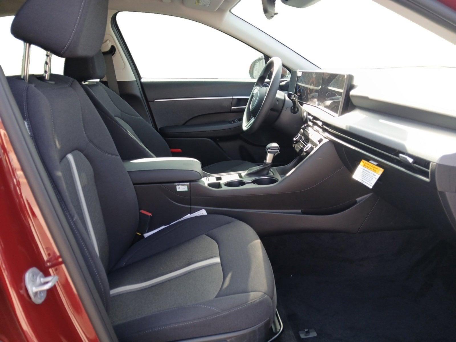 2026 Hyundai Sonata SE W/ LANE KEEPING & FOLLOWING ASSIST