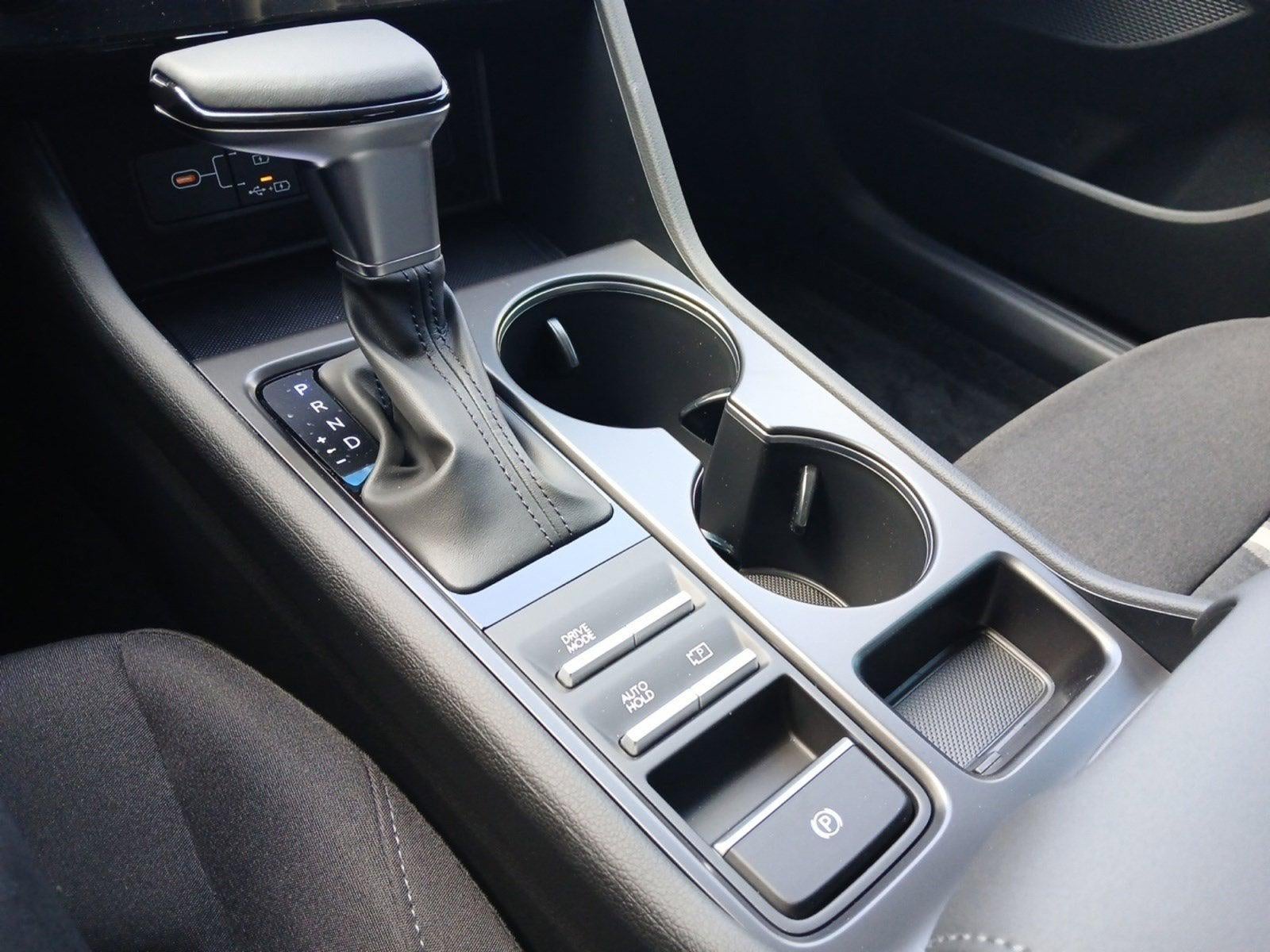 2026 Hyundai Sonata SE W/ LANE KEEPING & FOLLOWING ASSIST