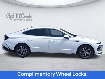 2026 Hyundai Sonata Hybrid Blue