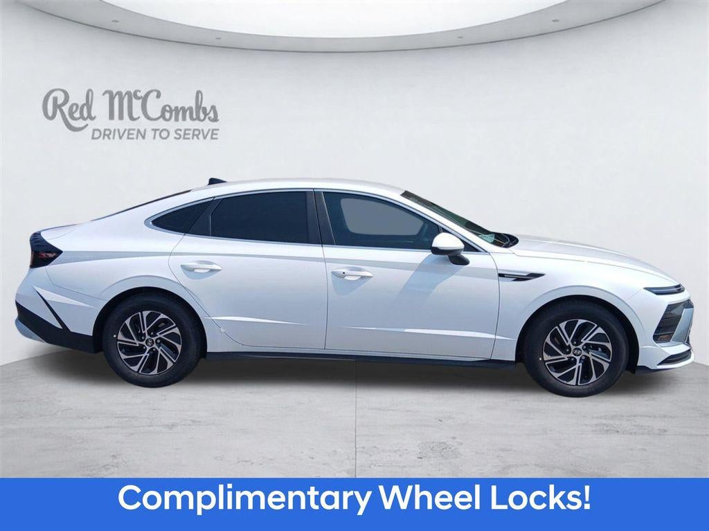 2026 Hyundai Sonata Hybrid Blue