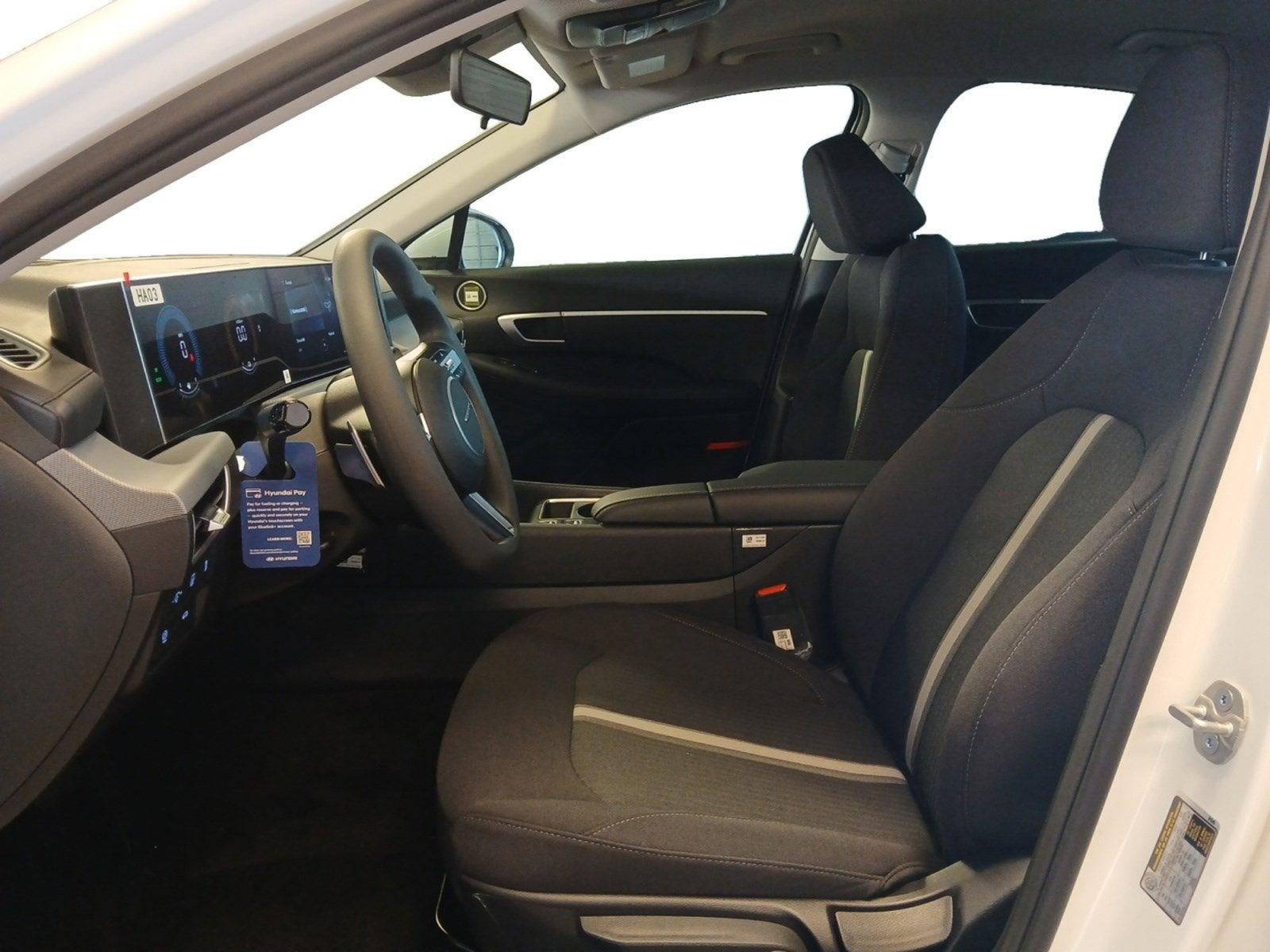 2026 Hyundai Sonata Hybrid Blue W/ REARVIEW CAMERA & DUAL CLIMATE CONTROL