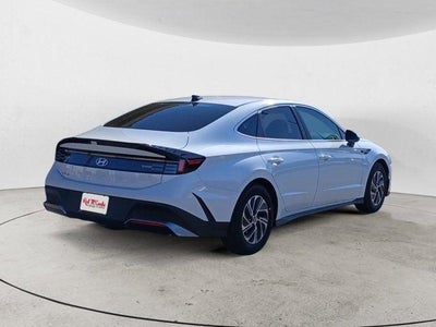 2026 Hyundai Sonata Hybrid Blue