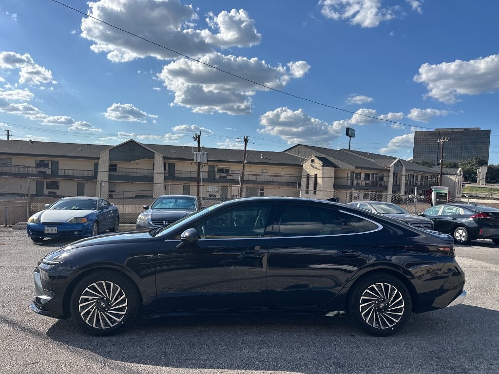 2026 Hyundai Sonata Hybrid Limited