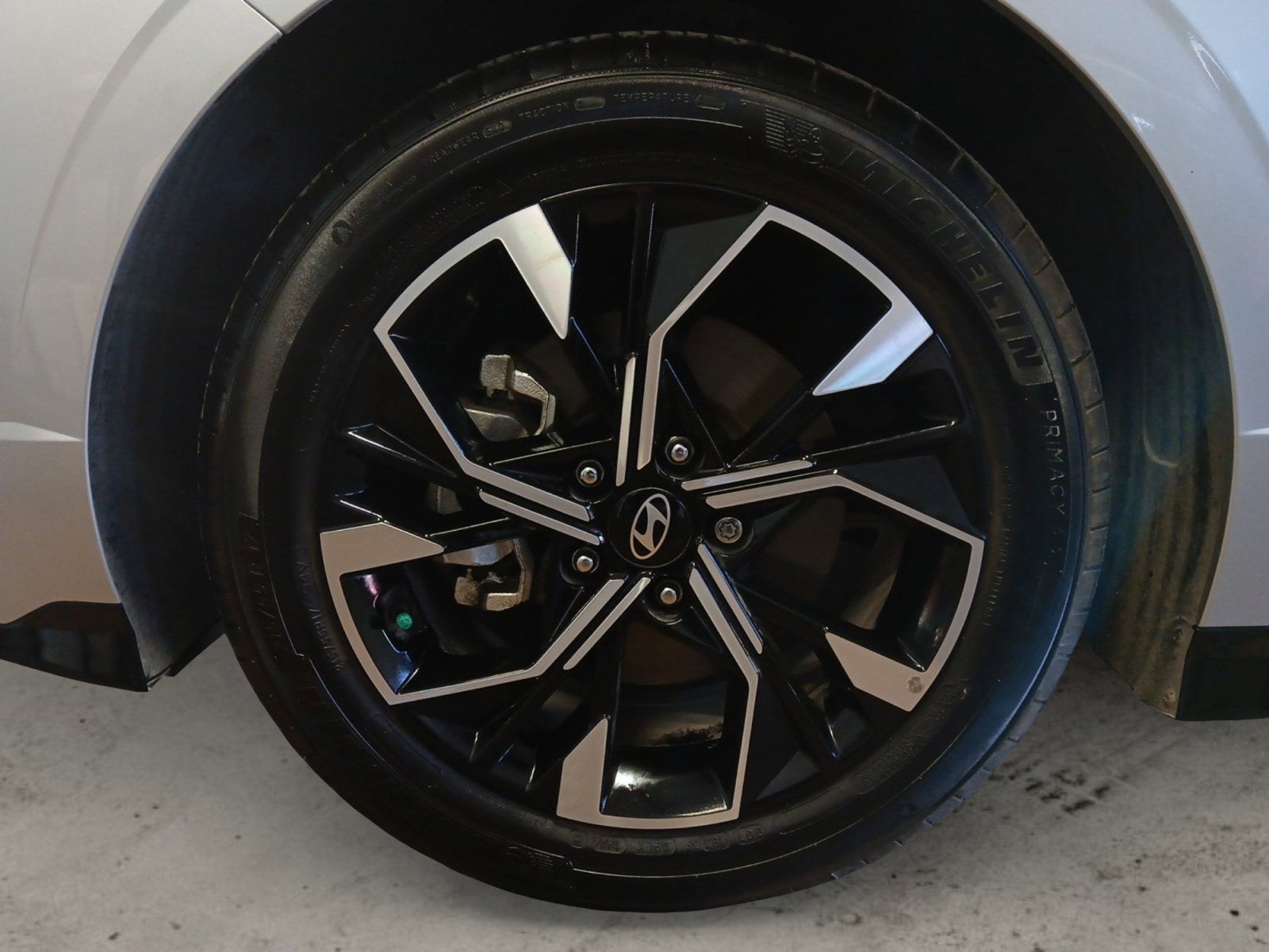 2024 Hyundai Sonata SEL W/ HEATED FRONT SEATS & BACKUP CAMERA