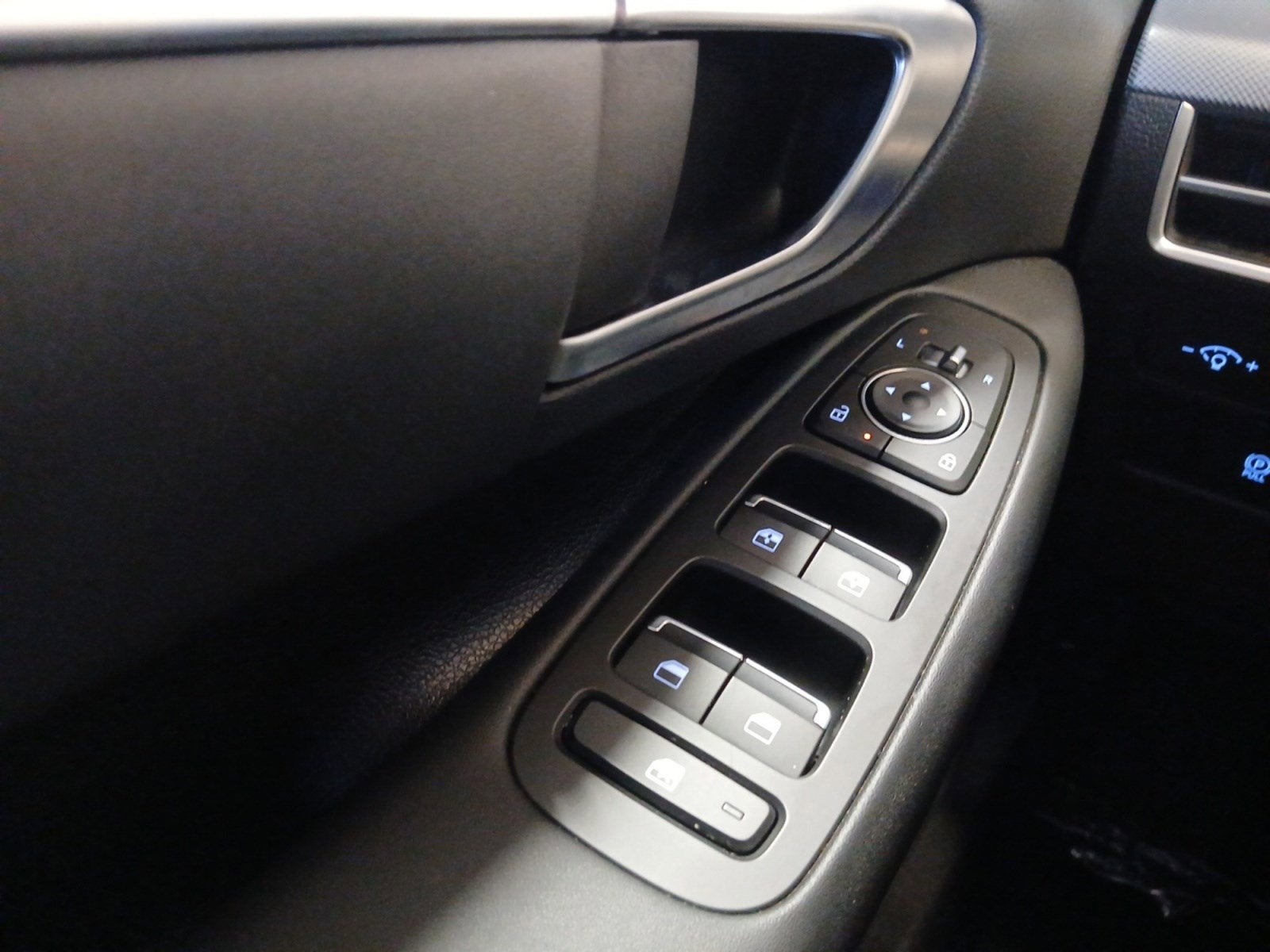 2024 Hyundai Sonata SEL W/ HEATED FRONT SEATS & BACKUP CAMERA