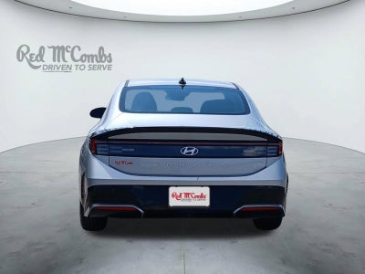 2024 Hyundai Sonata SEL W/ HEATED FRONT SEATS & BACKUP CAMERA