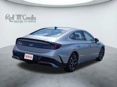 2024 Hyundai Sonata SEL W/ HEATED FRONT SEATS & BACKUP CAMERA