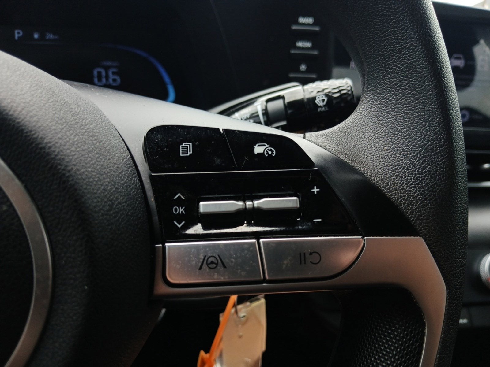 2024 Hyundai Elantra SE W/ BLIND SPOT COLLISION WARNING