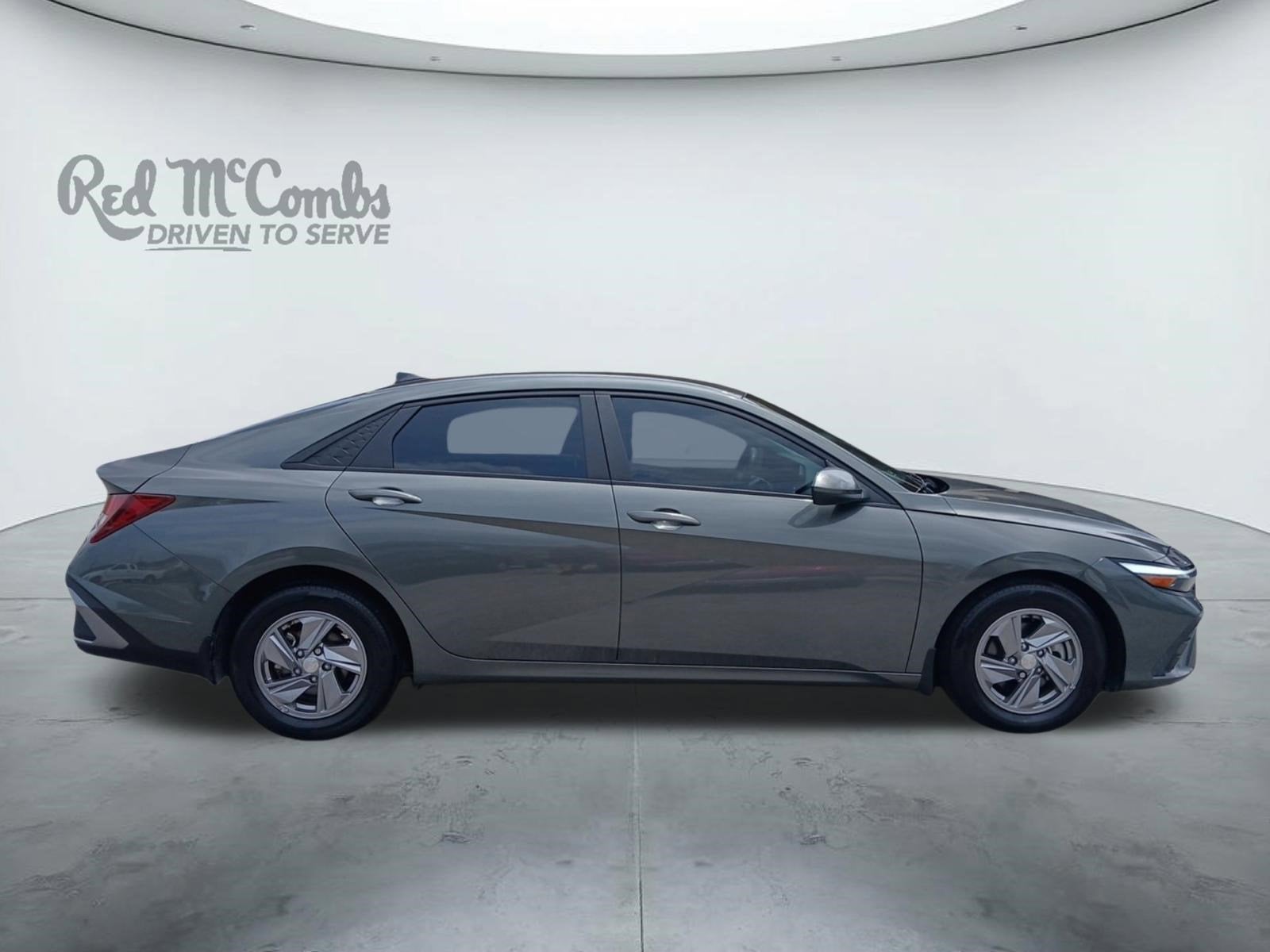 2024 Hyundai Elantra SE W/ BLIND SPOT COLLISION WARNING