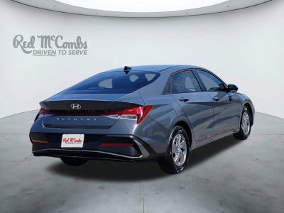 2025 Hyundai Elantra SE