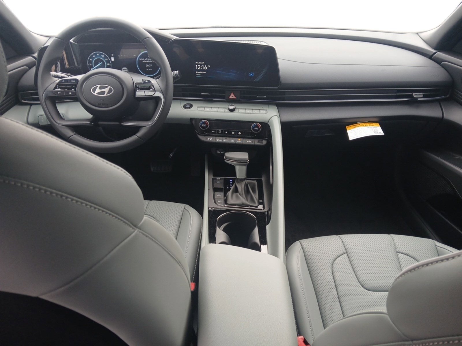 2025 Hyundai Elantra Hybrid Limited