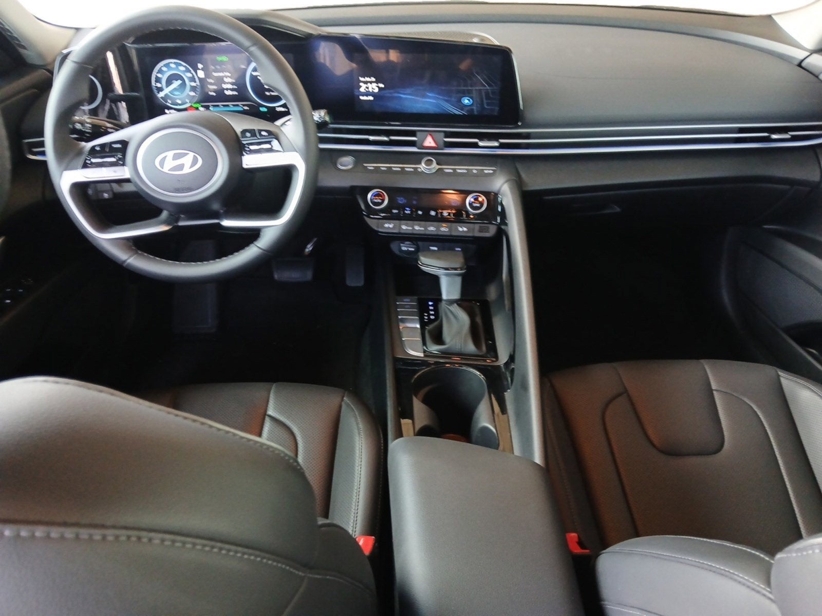 2025 Hyundai Elantra Hybrid Limited