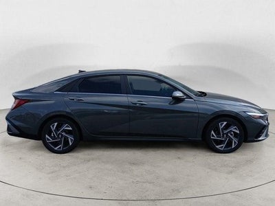 2025 Hyundai Elantra Hybrid Limited