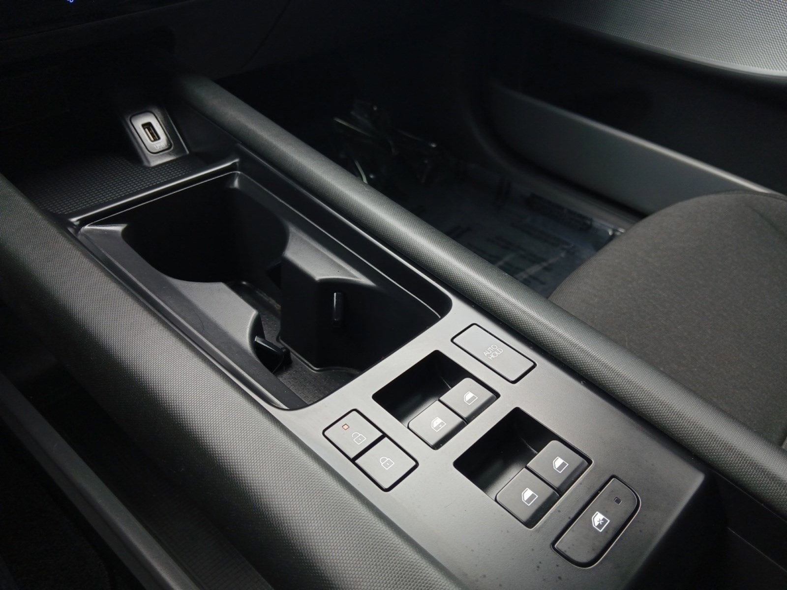 2024 Hyundai IONIQ 6 SE W/ NAVIGATION & BACK-UP CAMERA