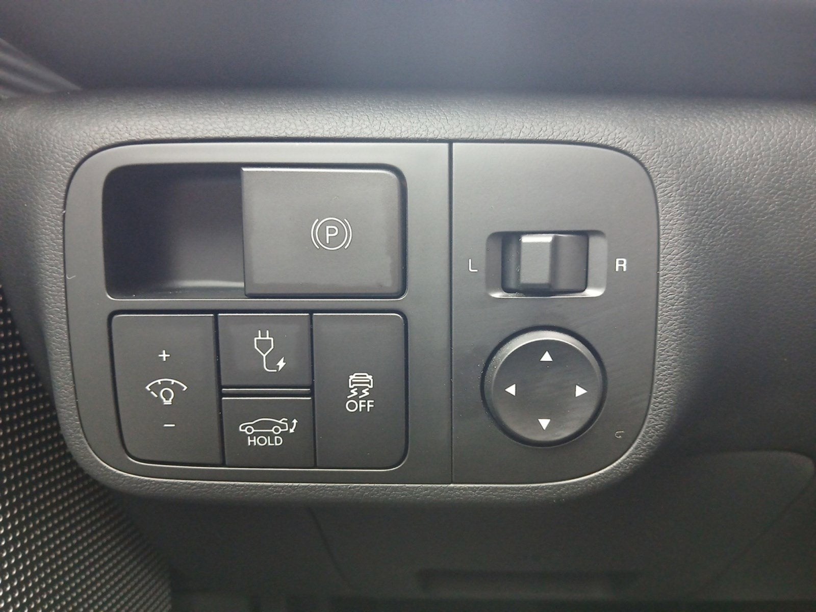 2024 Hyundai IONIQ 6 SE W/ NAVIGATION & BACK-UP CAMERA
