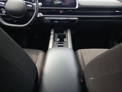 2024 Hyundai IONIQ 6 SE W/ REARVIEW CAMERA AND GUIDELINES