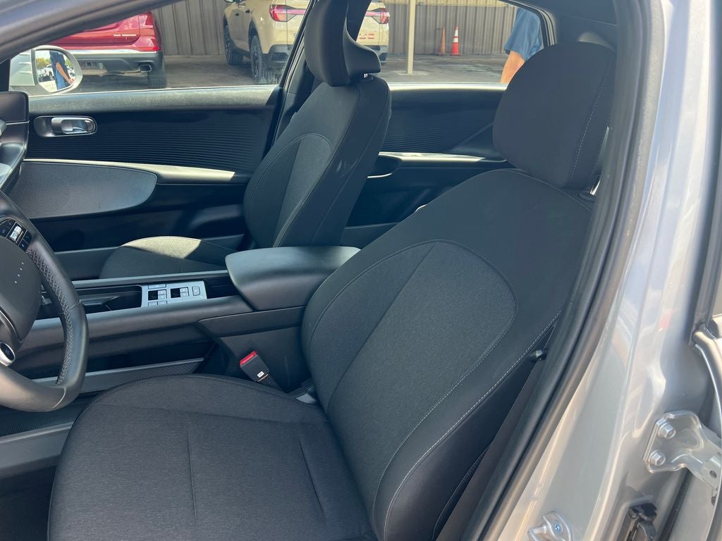 2024 Hyundai IONIQ 6 SE