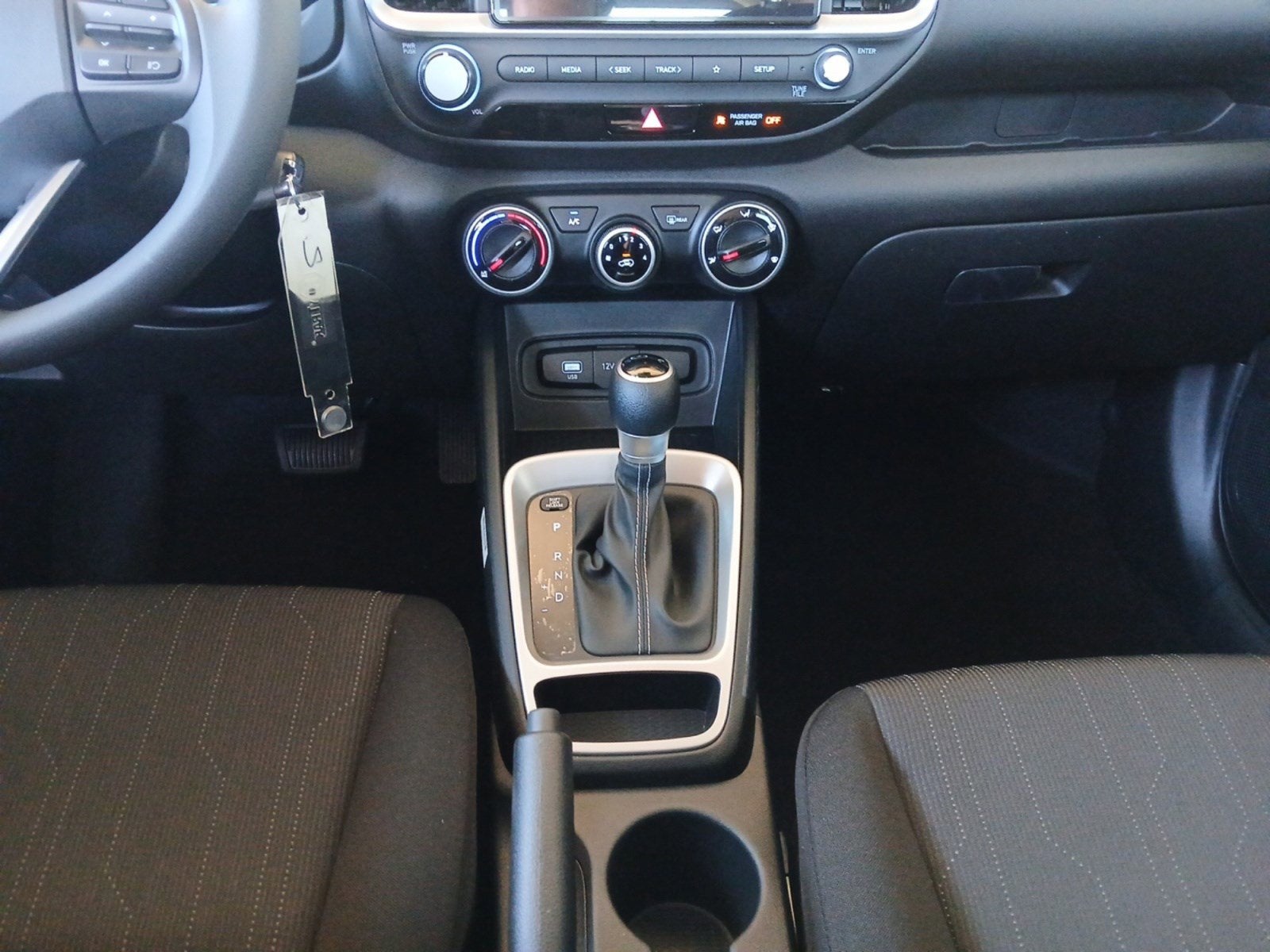 2025 Hyundai Venue SE