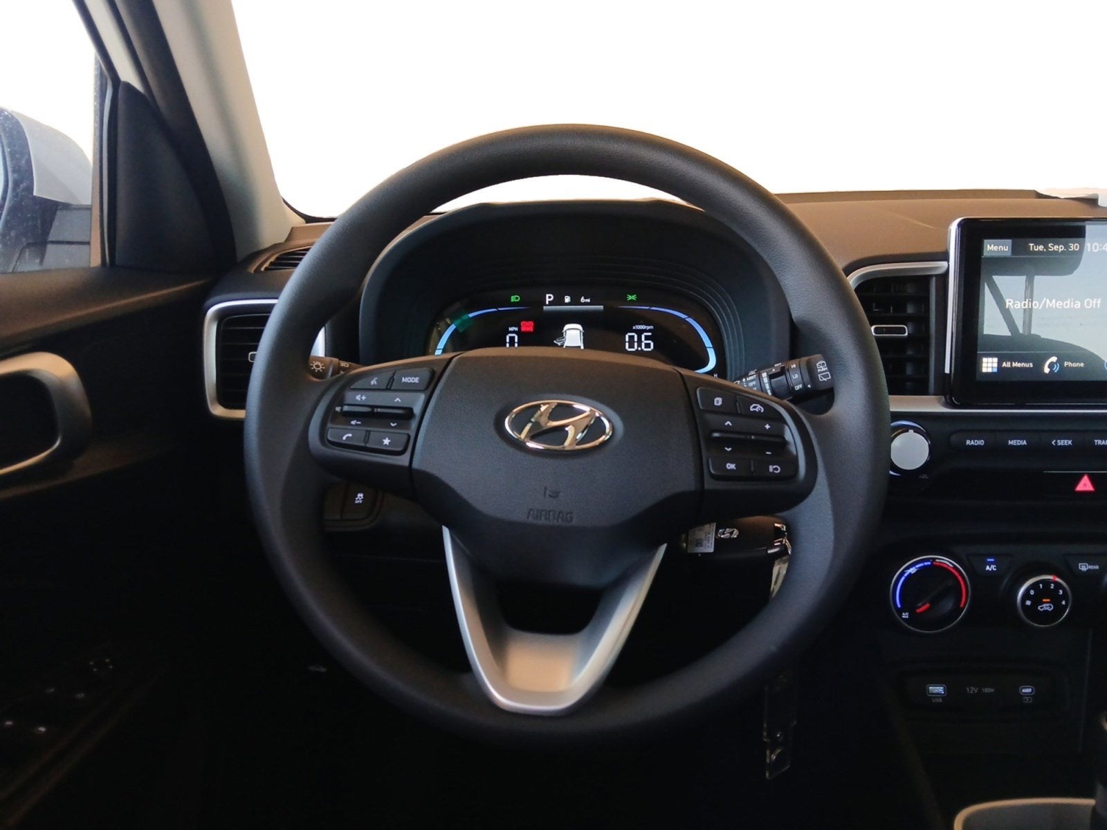 2025 Hyundai Venue SE