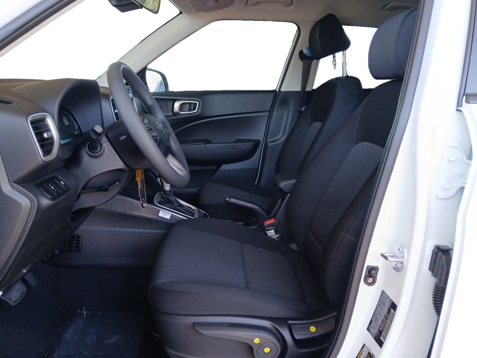 2025 Hyundai Venue SE