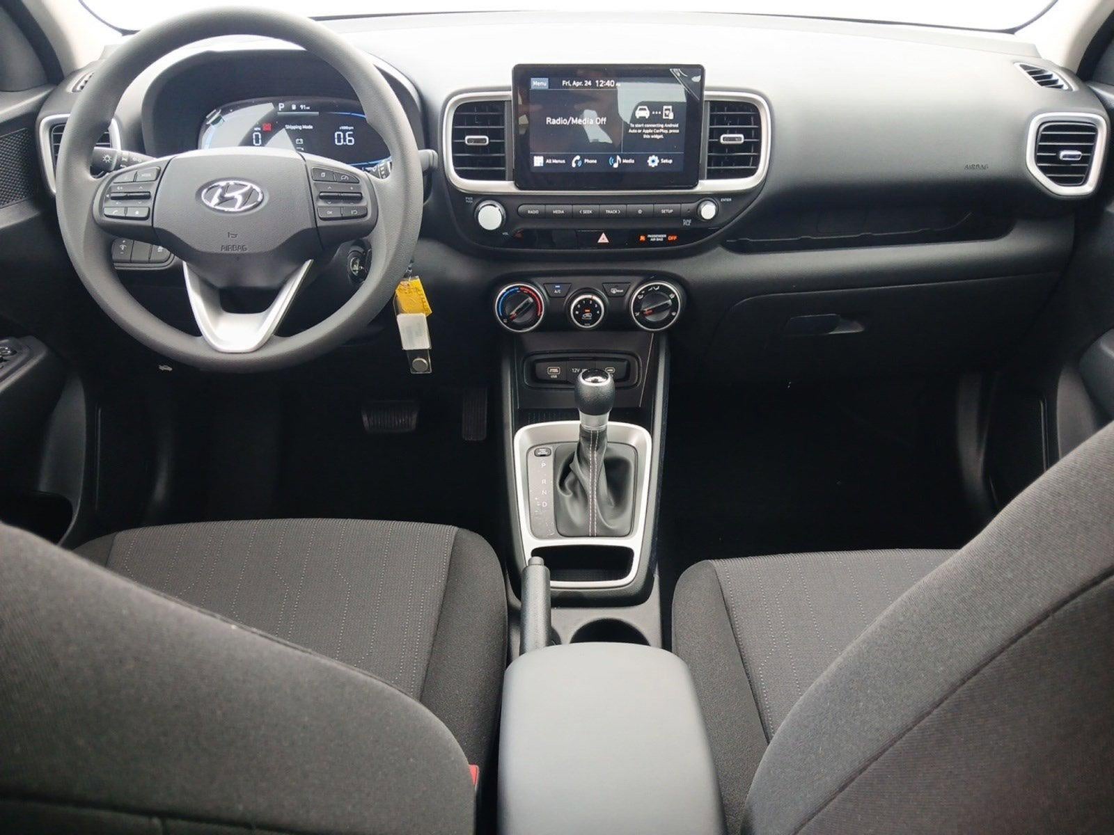 2026 Hyundai Venue SE