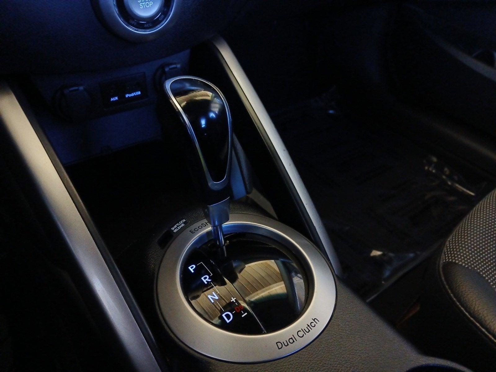 2013 Hyundai Veloster w/Black Int