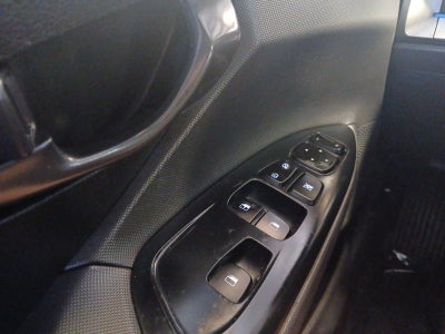 2019 Hyundai Veloster 2.0
