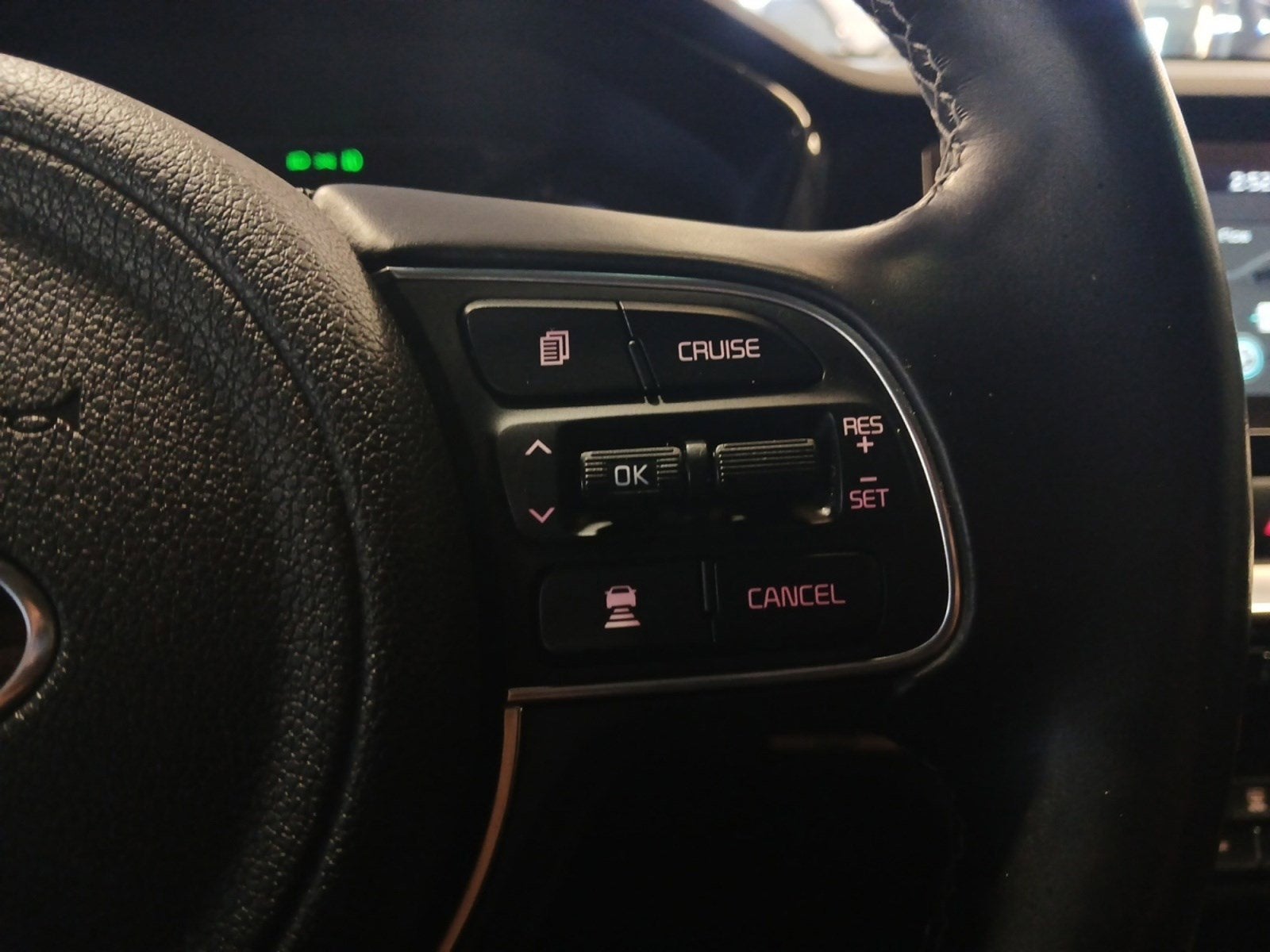 2020 Kia Niro EX Premium W/ HEATED & VENTILATED FRONT SEATS