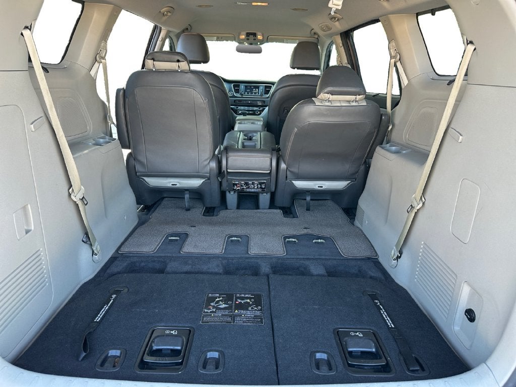 2017 Kia Sedona LX