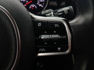 2022 Kia Carnival SX