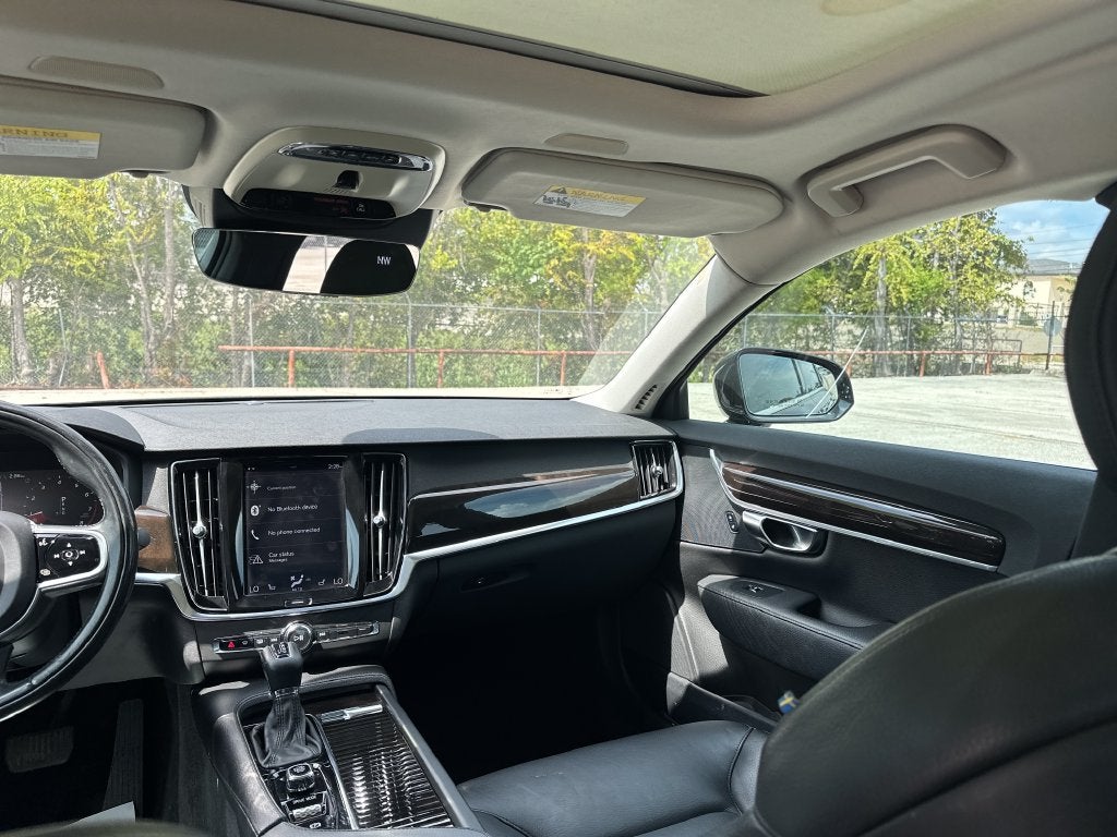 2018 Volvo S90 T5 Momentum