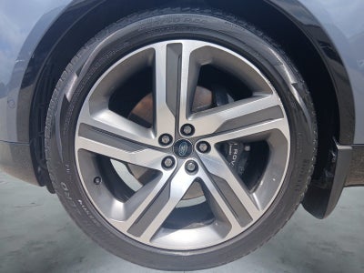 2023 Land Rover Discovery Metropolitan Edition