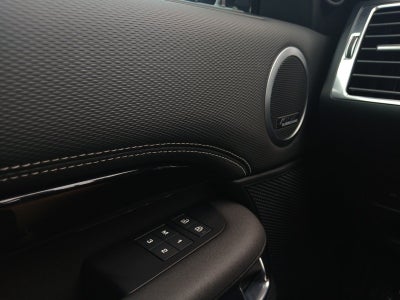 2023 Land Rover Discovery Metropolitan Edition