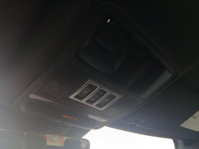 2023 Land Rover Discovery Metropolitan Edition