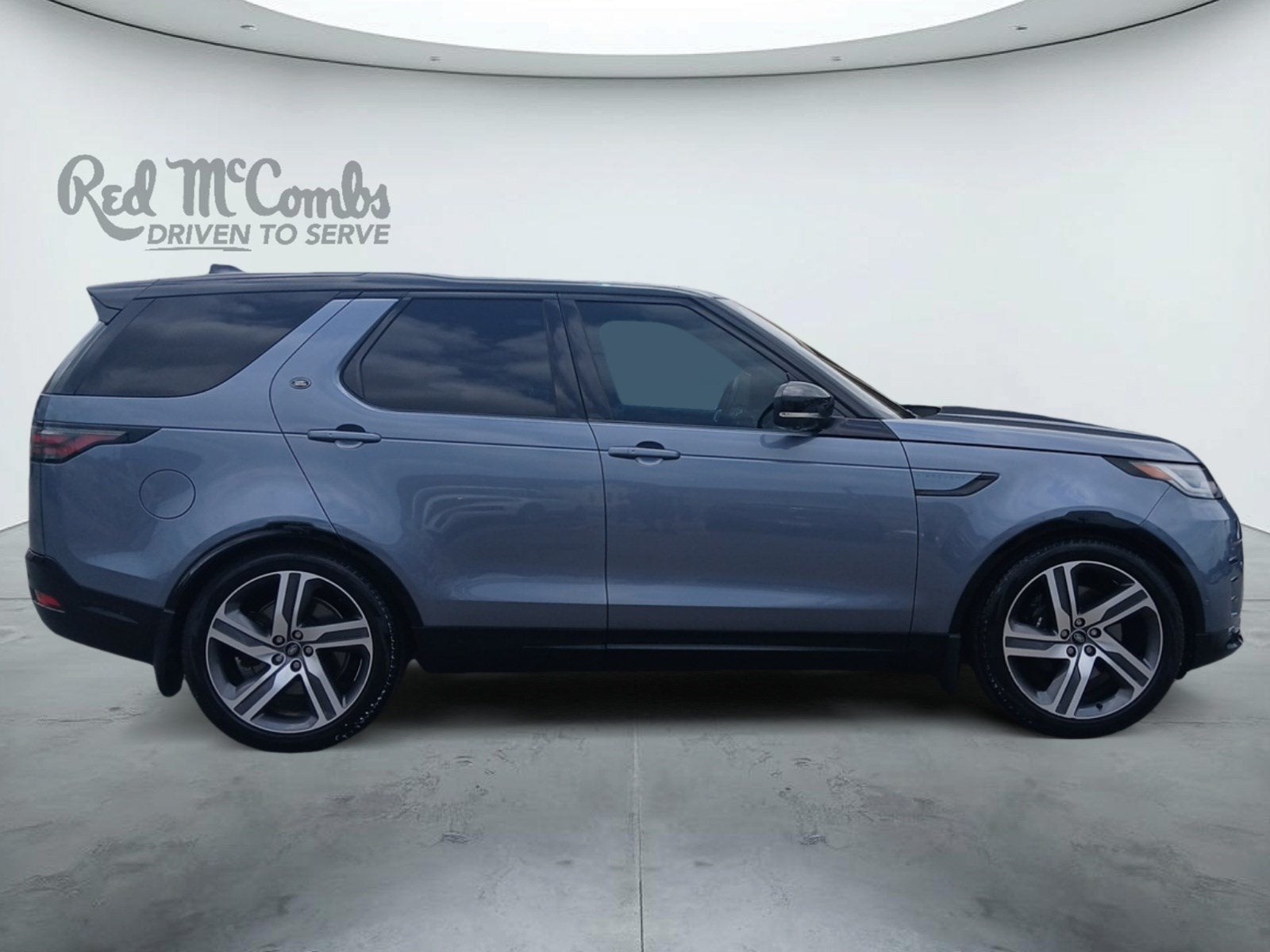 2023 Land Rover Discovery Metropolitan Edition