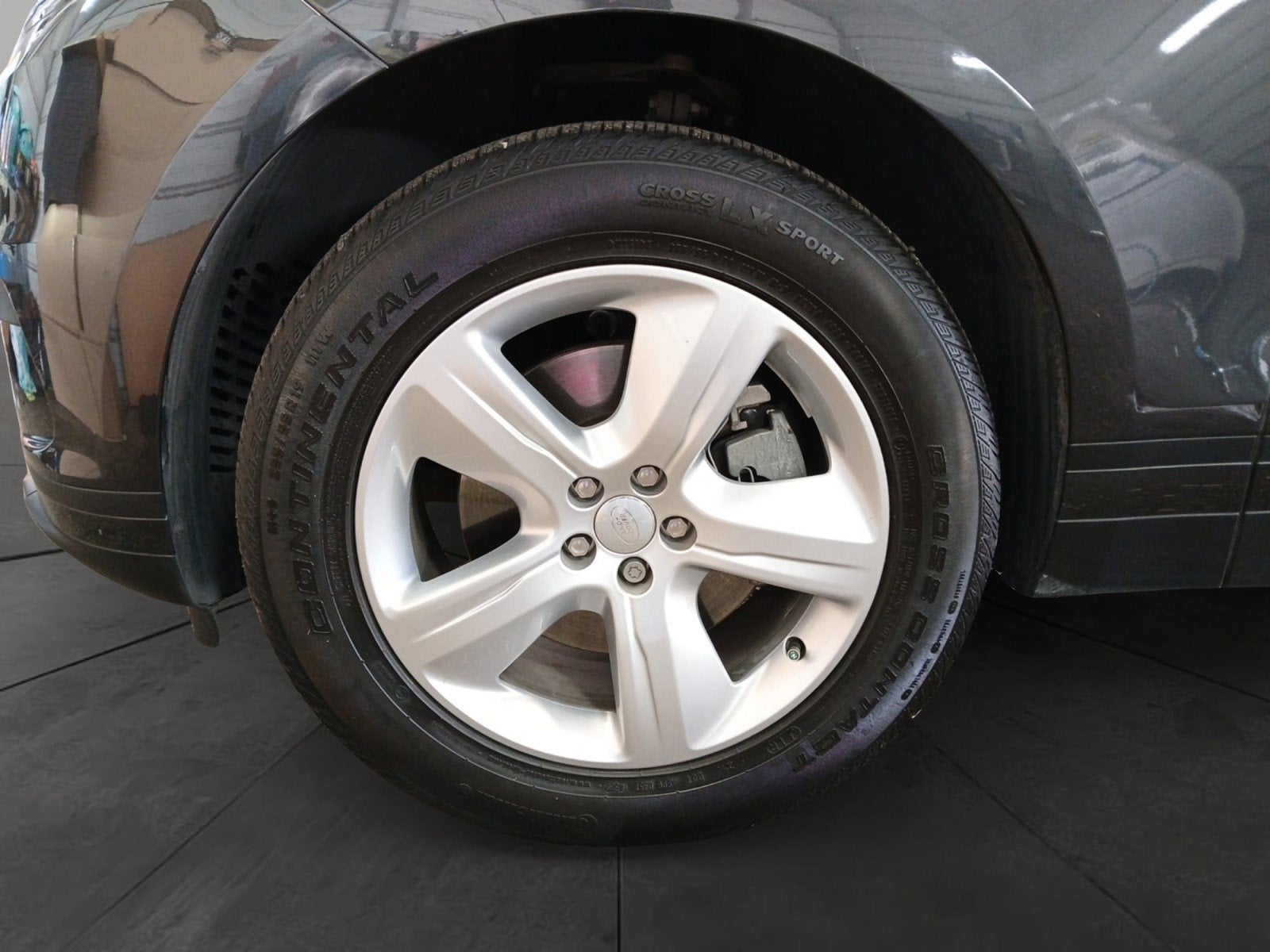 2025 Land Rover Range Rover Velar S