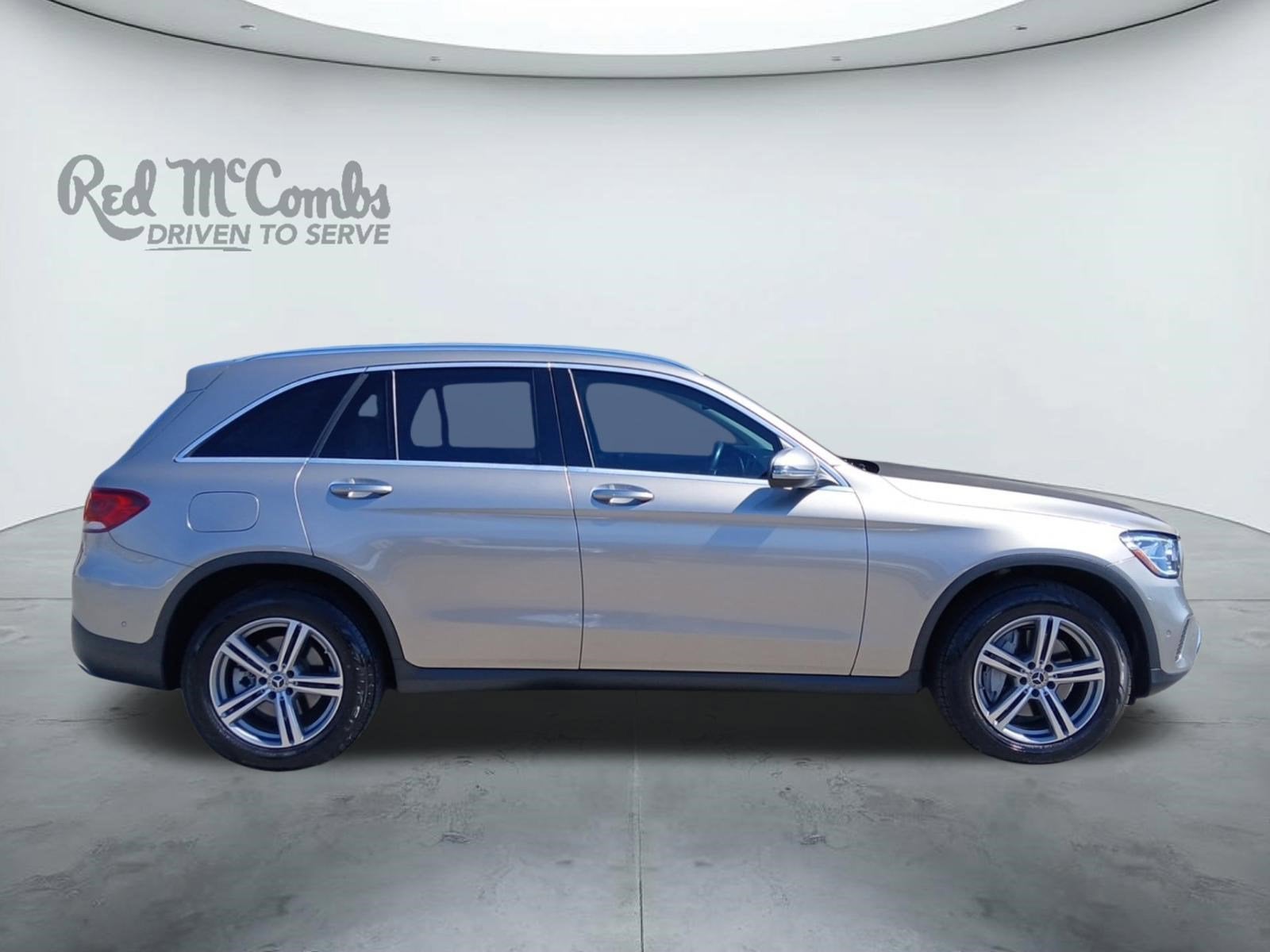 2021 Mercedes-Benz GLC 300 W/ PANORAMA SUNROOF & AMBIENT LIGHTING